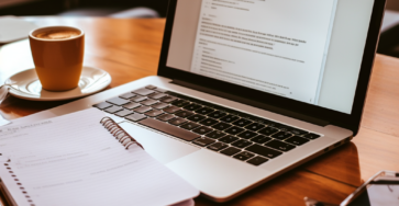 3_a_minimalistic_image_of_a_laptop_on_f581a93f-2c5a-4fe0-b453-eb3b316d4a8a